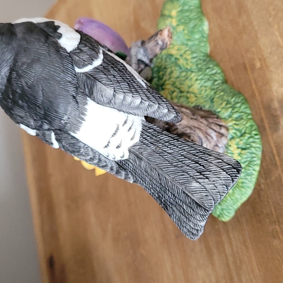 Lenox "Rose Breasted Grosbeak" Bird Figurine - Picture 6 of 12